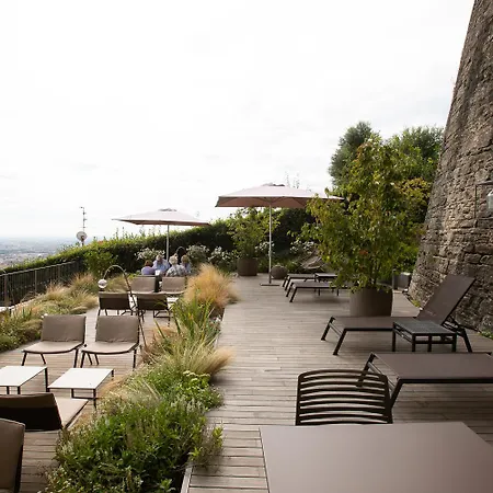 Relais San Vigilio Al Castello 4*