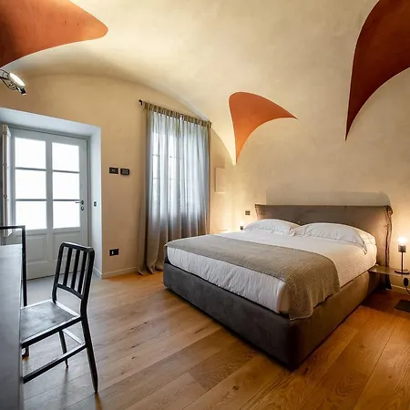 Ξενοδοχείο Relais San Vigilio Al Castello 4*